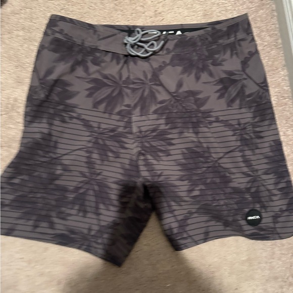 RVCA Swim Trunks/Boardshorts Size Large 34 - Picture 6 of 6
